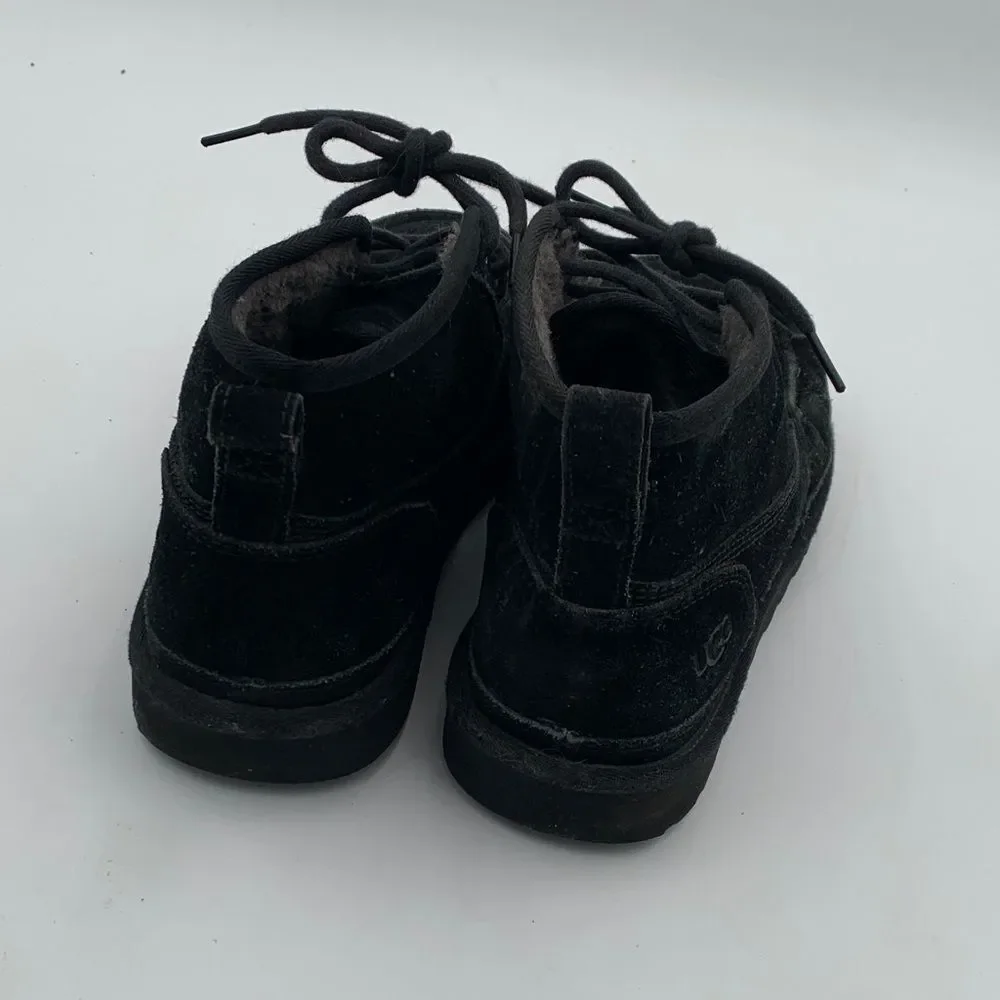 UGG Neumel Men’s Black Suede Lace-Up Chukka Boots size 11